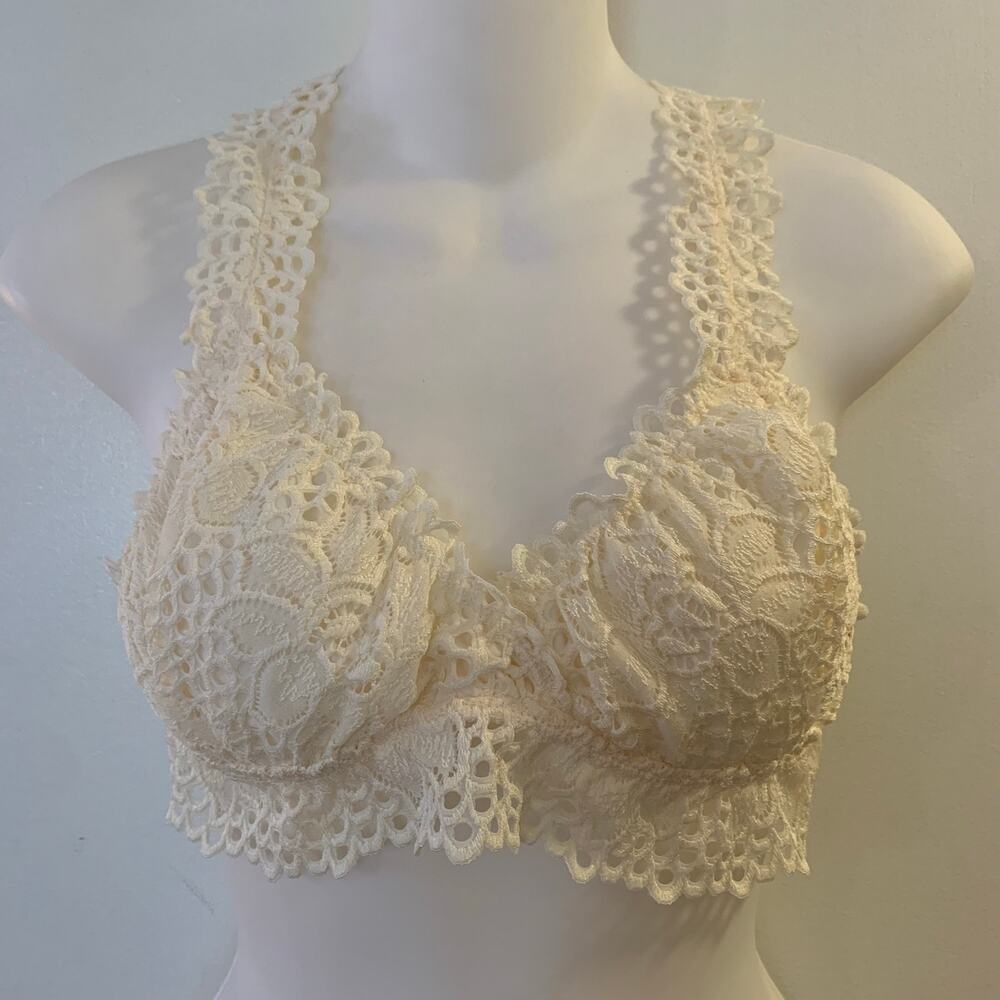 Altar'd State Intimates Ivory Lace Racerback Bralette Eyelet Boho Cottagecore M